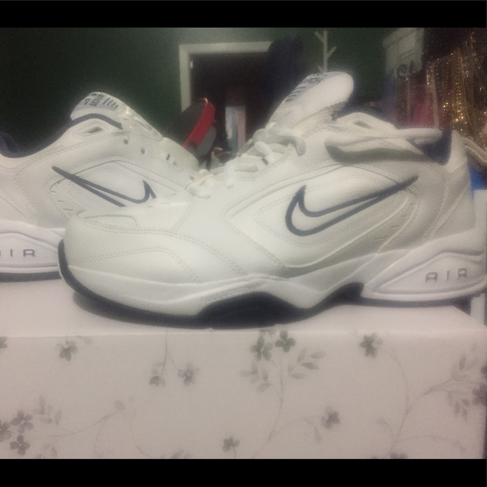 OG Nike monarch 2007 brand new